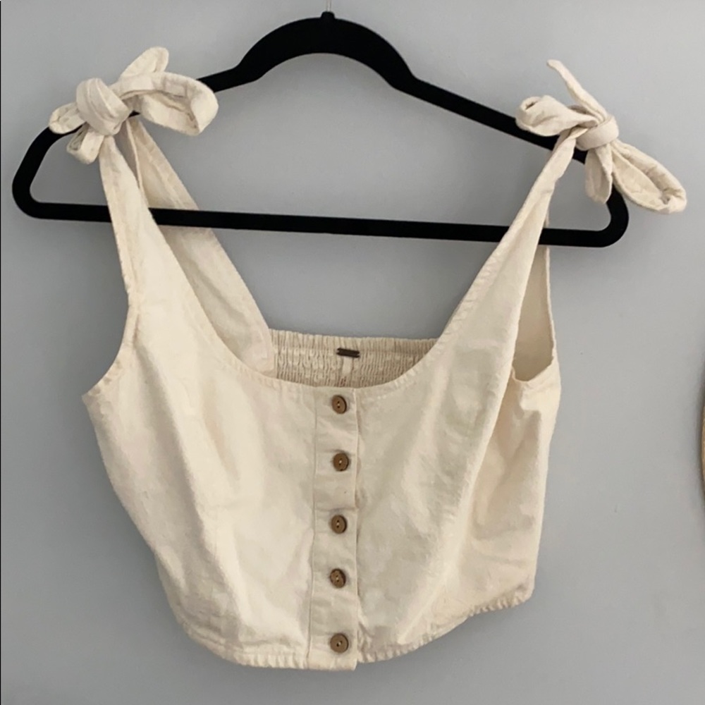 Cute white top